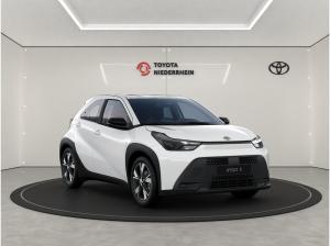Toyota Aygo X 5-Türer Active + SITZHEIZUNG 1,5 l Hybrid PFLEGEDEAL