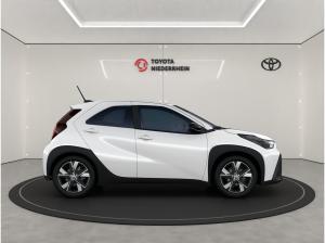 Toyota Aygo X 5-Türer Active + SITZHEIZUNG 1,5 l Hybrid PFLEGEDEAL