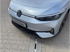 Volkswagen ID.7 Tourer GTX 4Motion 250kW - Pano SHZ IQ.Drive AHK HUD Navi Area View Matrix-LED PDC Wärmepumpe