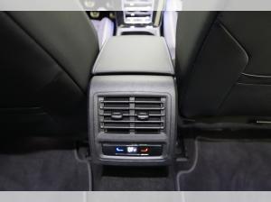Volkswagen Golf VIII 1.5 TSI R-Line / SOFORT VERFÜGBAR !