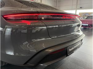 Porsche Taycan Black Edition