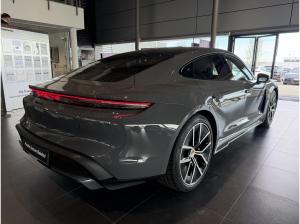 Porsche Taycan Black Edition