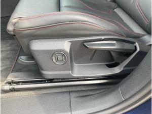 Audi Q3 35 TFSI S line S-tronic Matrix AHK Navi ACC 360° Leder