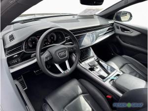 Audi Q8 50 TDI qu. tiptr. - PANO - AHK - 2 x S LINE