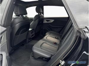 Audi Q8 50 TDI qu. tiptr. - PANO - AHK - 2 x S LINE