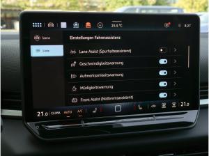 Volkswagen T-Roc R-Line 1.5 l eTSI OPF 7-Gang-Doppelkupplungsgetriebe DSG