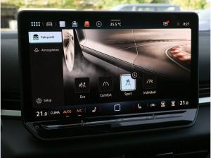 Volkswagen T-Roc R-Line 1.5 l eTSI OPF 7-Gang-Doppelkupplungsgetriebe DSG