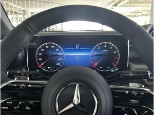 Mercedes-Benz GLC 200 4MATIC+Edition AMG-Line+AHK+Winter-Paket+DISTRONIC+Totwinkel