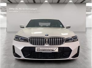 BMW 320 i xDrive Limousine M Sport // Lenkradheizung // Sitzverstellung elektrisch //  Parking Assistant Plu