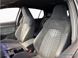 Volkswagen Golf 1.5 eTSI DSG R-Line BLACK NAV ASSIST 18ZOLL