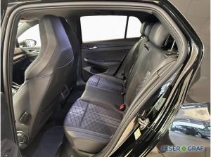 Volkswagen Golf 1.5 eTSI DSG R-Line BLACK NAV ASSIST 18ZOLL