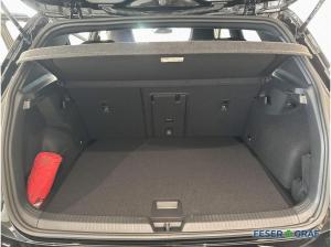 Volkswagen Golf 1.5 eTSI DSG R-Line BLACK NAV ASSIST 18ZOLL