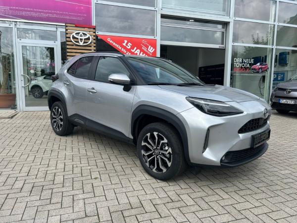 Toyota Yaris Cross 1.5l Hybrid Teamplayer Winter&Safety-Paket 2026 LED SHZ LHZ ACC ACP