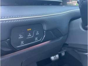 Volkswagen ID.7 Tourer 210 kW Pro S - + AHK + Pano + Navi + HUD + Keyless + DCC
