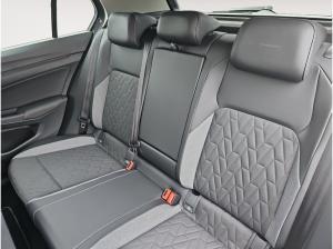 Volkswagen Golf VIII 1.5 eTSI Goal ACC AHK RFK Matrix CarPla