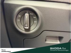 Skoda Kamiq SELECTION TSI DSG SMART-LINK EINPARKHILFE SITZHEIZUNG LED