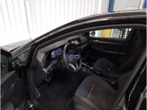 Volkswagen Golf 8 Facelift - Clubsport - Black Style - DCC Pano Head-Up Kamera / 8-fach / Herstellergarantie