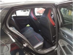 Volkswagen Golf 8 Facelift - Clubsport - Black Style - DCC Pano Head-Up Kamera / 8-fach / Herstellergarantie