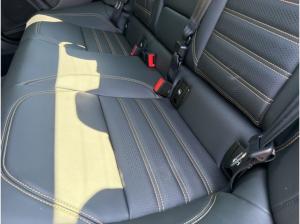 Alfa Romeo Giulia Quadrifoglio Oro -Akrapovic-Carbon Dach-