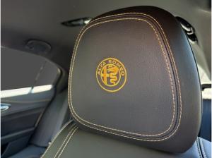 Alfa Romeo Giulia Quadrifoglio Oro -Akrapovic-Carbon Dach-