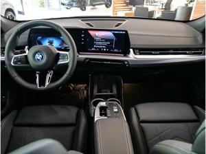 BMW iX2 xDrive30 M Sport RFK NAVI Standh. LED DAB