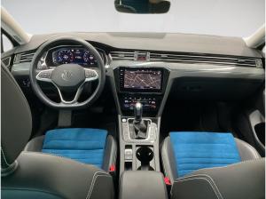 Volkswagen Passat Variant ELEGANCE 2.0TSI DSG NP.67t.ACC.5J.AHK.STHZG.AREAVIEW.NAVI+VC.HUD.LED
