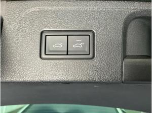 Volkswagen Passat Variant ELEGANCE 2.0TSI DSG NP.67t.ACC.5J.AHK.STHZG.AREAVIEW.NAVI+VC.HUD.LED