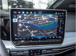 Volkswagen Golf VIII 1.5 eTSI DSG Goal Pano DCC LED+ Navi
