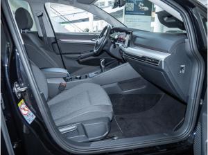 Volkswagen Golf VIII 1.5 TSI Move Navi LED Keyless Sitzhzg.