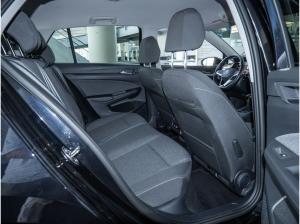 Volkswagen Golf VIII 1.5 TSI Move Navi LED Keyless Sitzhzg.