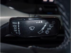Volkswagen Golf VIII 1.5 TSI Move Navi LED Keyless Sitzhzg.