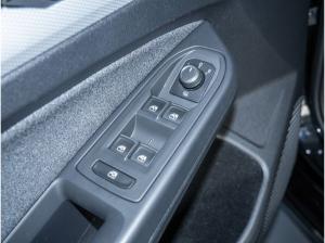 Volkswagen Golf VIII 1.5 TSI Move Navi LED Keyless Sitzhzg.