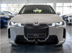 BMW ix xDrive 45