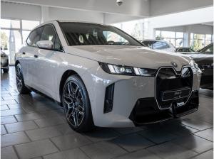BMW ix xDrive 45