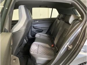 Volkswagen Golf VIII 1.5 eTSI R-Line *ACC*DSG*SHZ*APP*