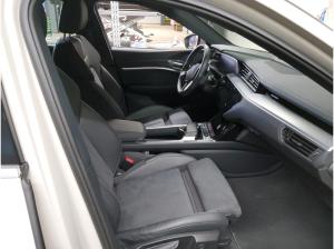 Audi e-tron ADVANCE 50 (313 PS) /S-LINE/HEAD-UP/KLIMA/SHZ/ADAPT. LUFTFEDER/ASSISTENZ UVM.