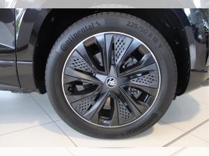 Skoda Karoq Sportline 2,0 TSI 140 kW*DSG*4x4*AHK*Pano*Winter Plus*Sofort verfügbar*
