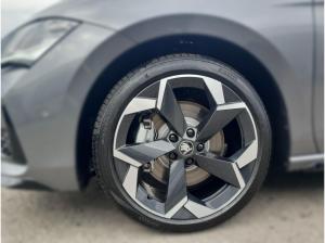 Skoda Superb COMBI 2,0 TSI 4x4 DSG - Sportline
