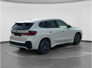 BMW iX1 xDrive M Sport 64kWh inkl. Haustürlieferung