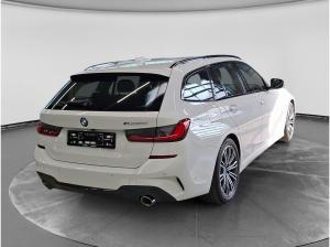 BMW 330 Touring 330 i M Sport 2.0 190KW AHK inkl. Haustürlieferung