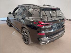 BMW X5 xDr. 40i "M Sport" HuD, AHK, Pano., Dr. Ass. Prof., Parkass. Prof. , Stdhzg, uvm.