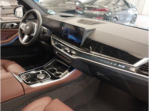 BMW X5 xDr. 40i "M Sport" HuD, AHK, Pano., Dr. Ass. Prof., Parkass. Prof. , Stdhzg, uvm.