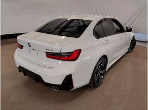 BMW 320 i Lim. "M Sport "  LC Prof, HuD, ACC, Parkass. +, AHK, uvm.
