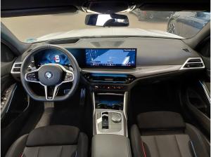 BMW 320 i Lim. "M Sport "  LC Prof, HuD, ACC, Parkass. +, AHK, uvm.