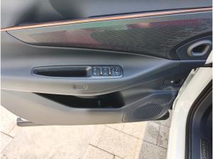 LYNK & Co 08 Core PHEV ALLE FARBEN P