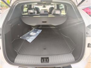 LYNK & Co 08 Core PHEV ALLE FARBEN P