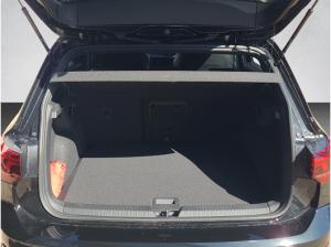 Volkswagen Golf VIII R-Line 1.5 eTSI DSG *BlackStyle*AHK*