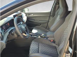 Volkswagen Golf VIII R-Line 1.5 eTSI DSG *BlackStyle*AHK*