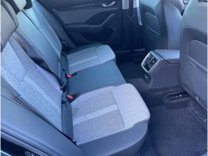 Skoda Octavia Combi 2.0 TDI Matrix 360° Kamera Head Up