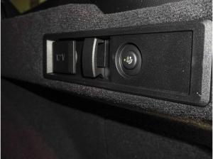 BMW 320 320d M Sport HUD PANO ACC AHK 360°KAM RFK NAVI